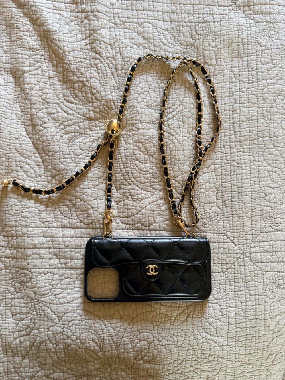 CHANEL Black Quilted Leather Crossbody Phone Case with Gold Chain